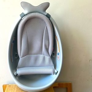 Whale Infant Tub